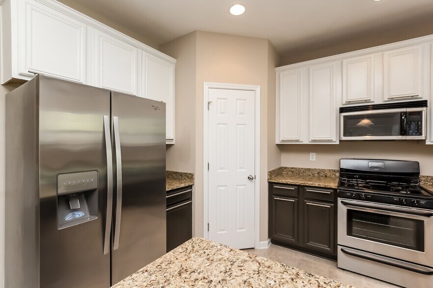 Building Photo - 4455 Ambassador Way