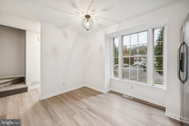 Building Photo - 29 Wagon Wheel Dr