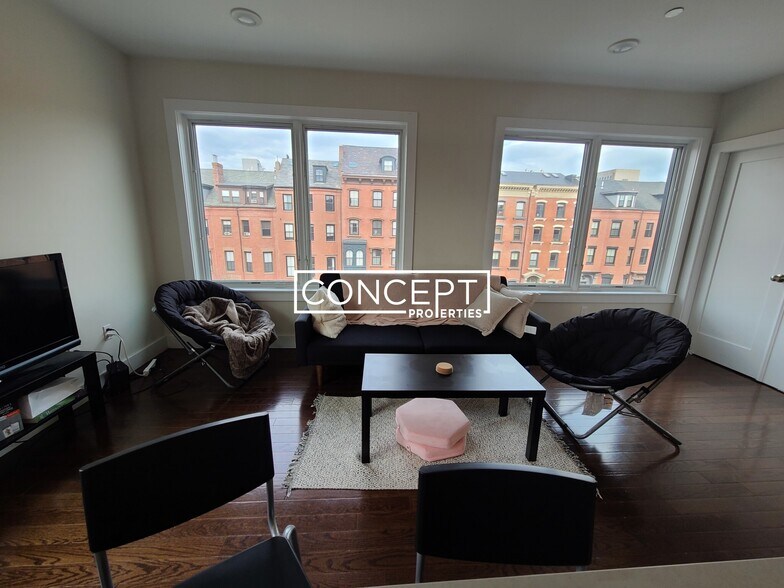 Building Photo - 659 Massachusetts Ave