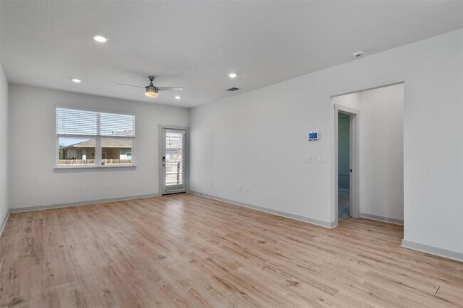 Building Photo - 8206 Linda Michelle Ln