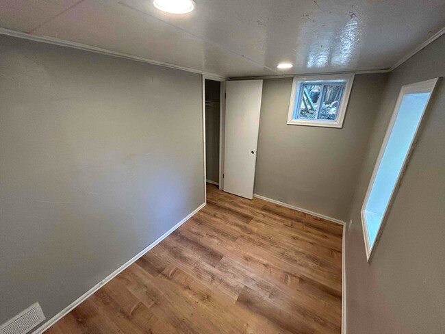 Building Photo - 2019 W Cucharras St