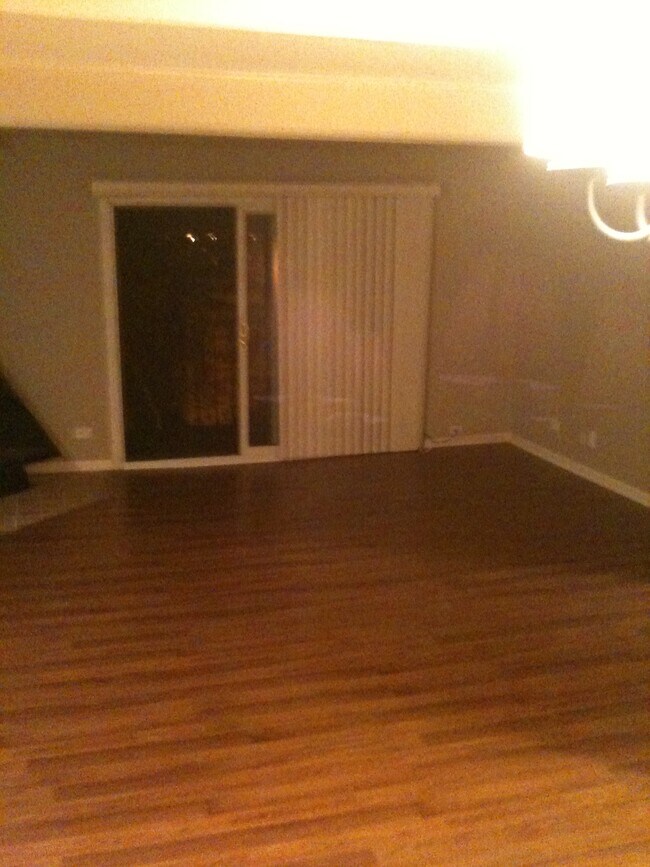 Building Photo - 725 Limerick Ln