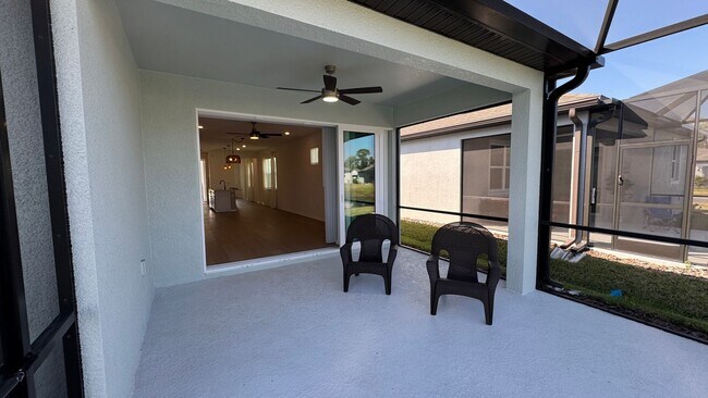 Building Photo - Unfurnished Annual Rental Available Now