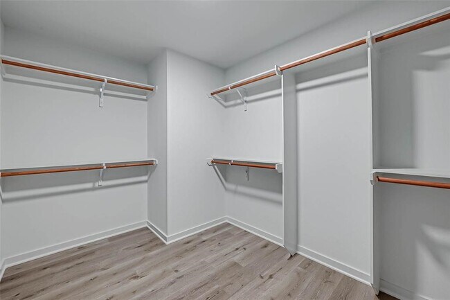 Building Photo - 3510 Contempo Dr