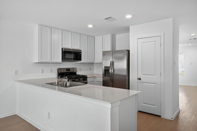 Building Photo - 4 Bedroom Single Family Home in New Caney