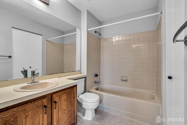 Building Photo - 2016 Aspen Dr