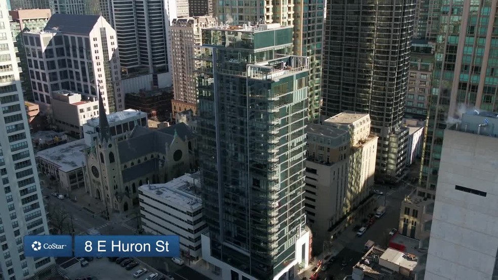 Aerial - Residences at 8 E Huron