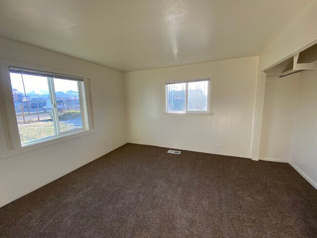 Building Photo - 2602 Eide St