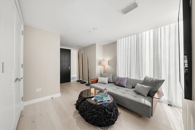 Building Photo - 3550 S Ocean Blvd