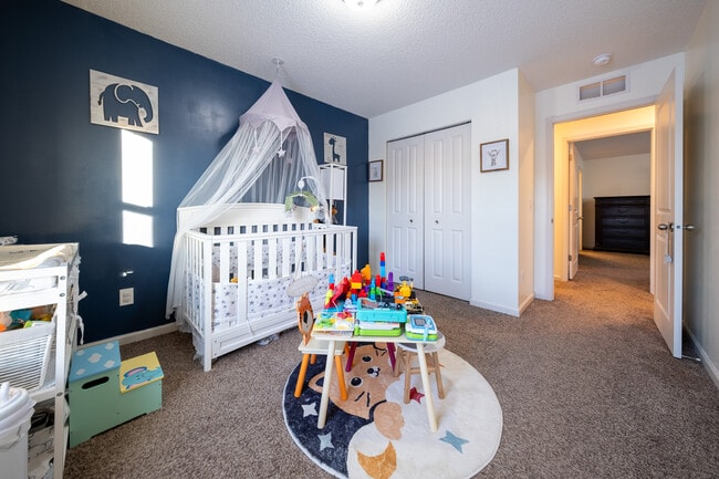 Building Photo - 15104 Emory Cir