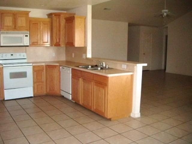 Building Photo - 218 Flying Bridge Dr