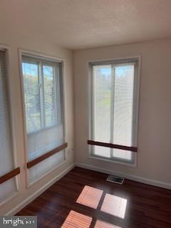 Building Photo - 1823 N Shore Ct