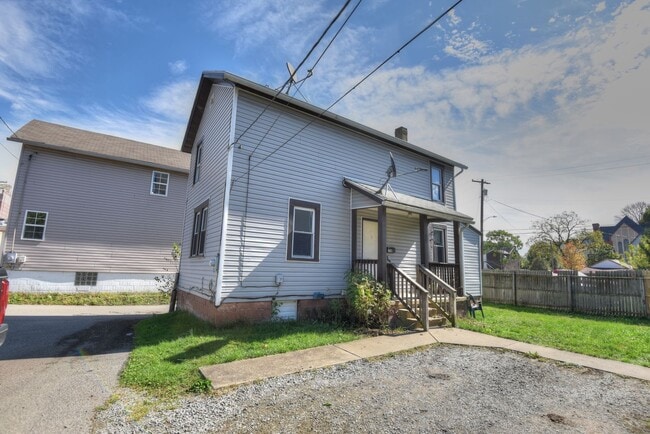 Building Photo - 2 Bed 1.5 Bath Single Family Home for Rent