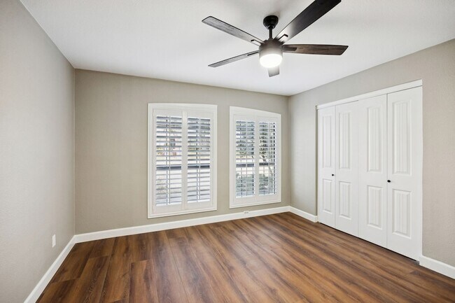 Building Photo - 1317 Meandering Way