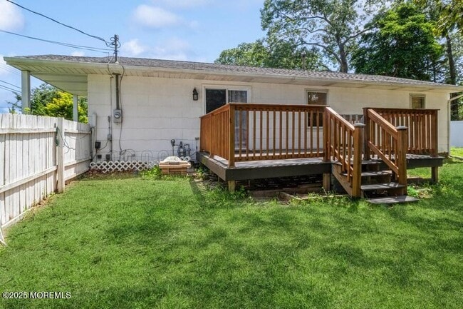 Building Photo - 931 Cypress Ave