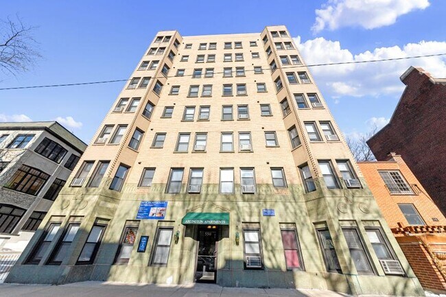 Primary Photo - 1 bedroom in Chicago IL 60614