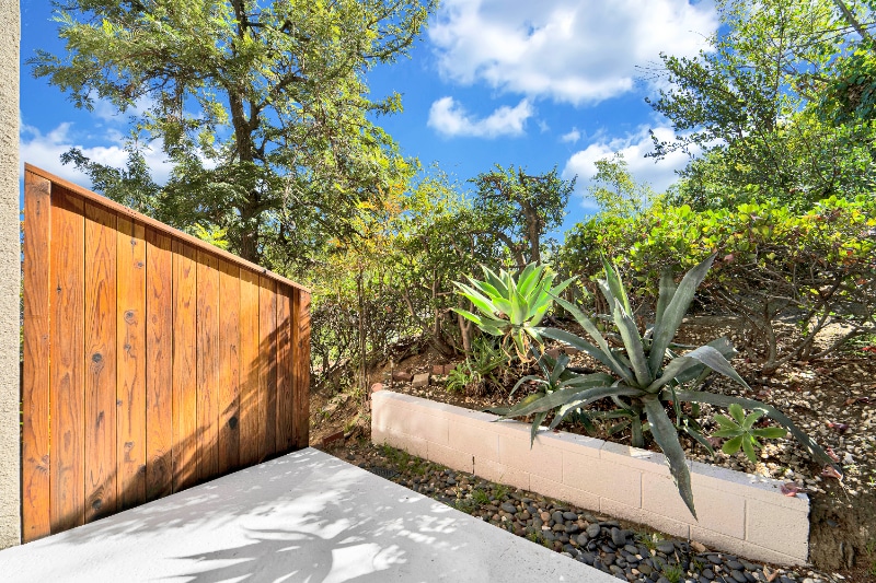 Building Photo - 2717 Griffith Park Blvd