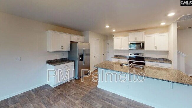 Building Photo - 2050 Elmridge Rd