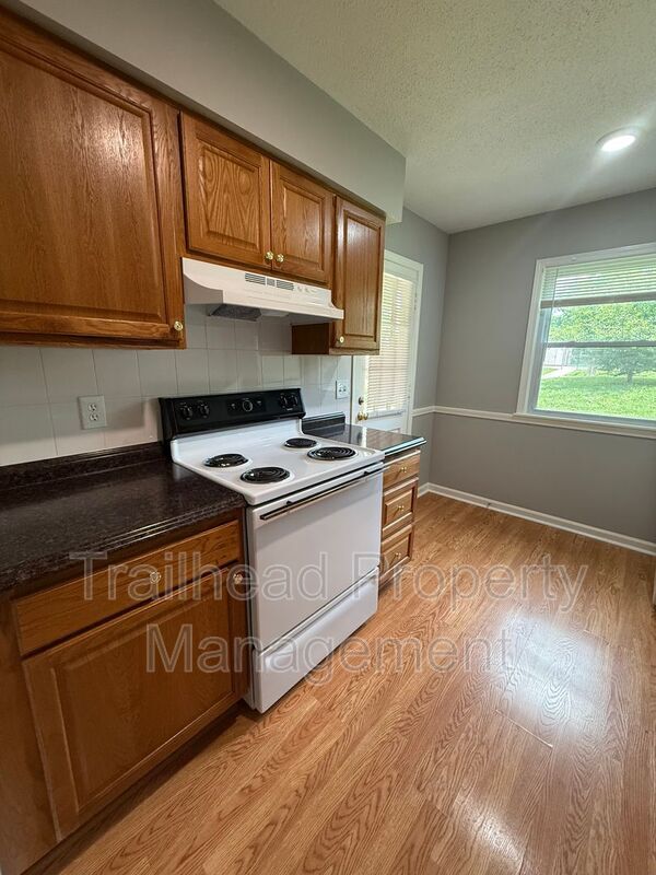 Building Photo - 7716 W 85th St
