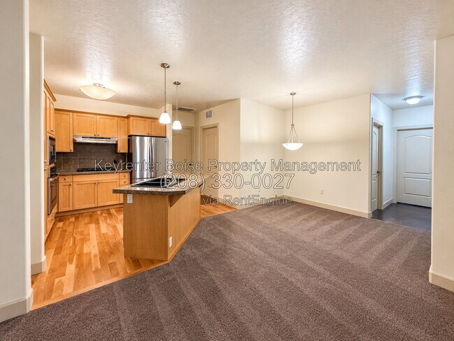 Building Photo - 1262 E Winding Creek Dr