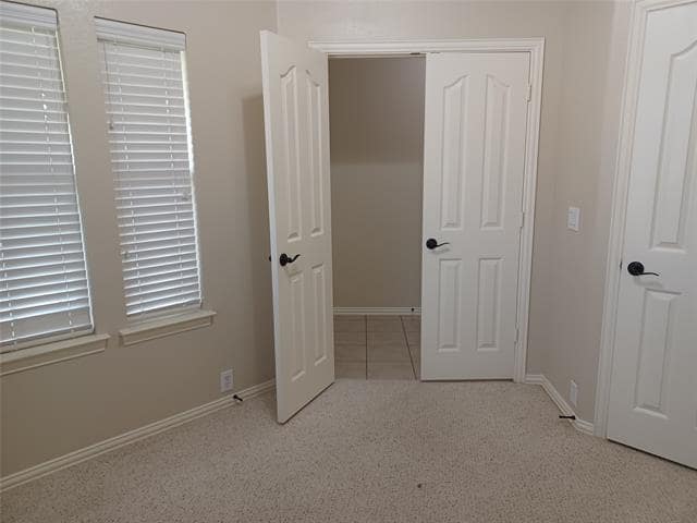 Building Photo - 664 Vickie St