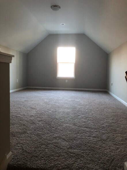 Building Photo - 300 Clancey Ln