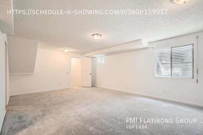 Building Photo - 5428 W 115th Dr