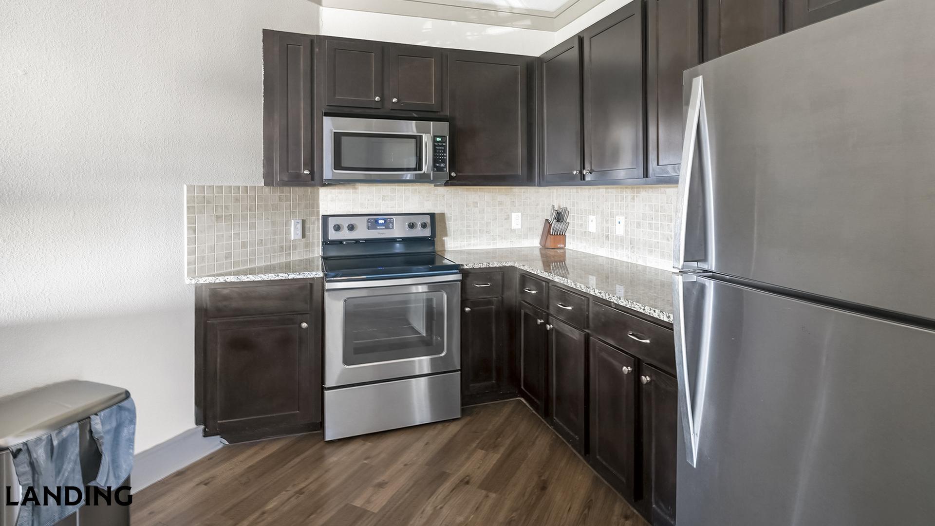 Building Photo - 18021 Kingsland Blvd