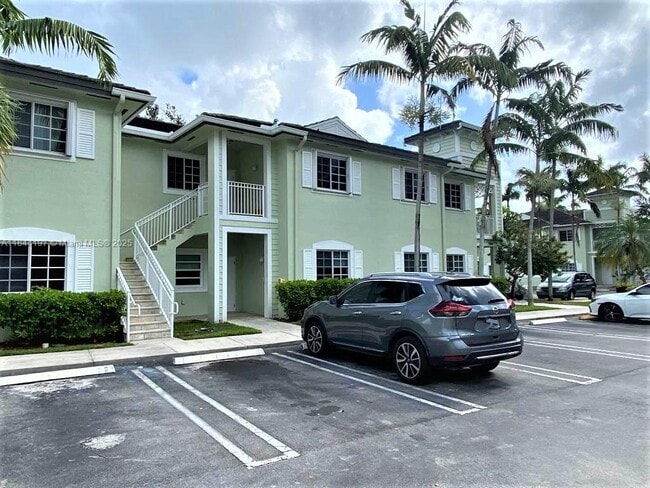 Building Photo - 2731 NE 3rd Dr