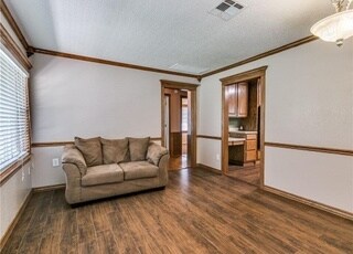 Building Photo - 211 S Fox Dr