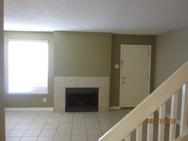 Building Photo - Cedar Park Village