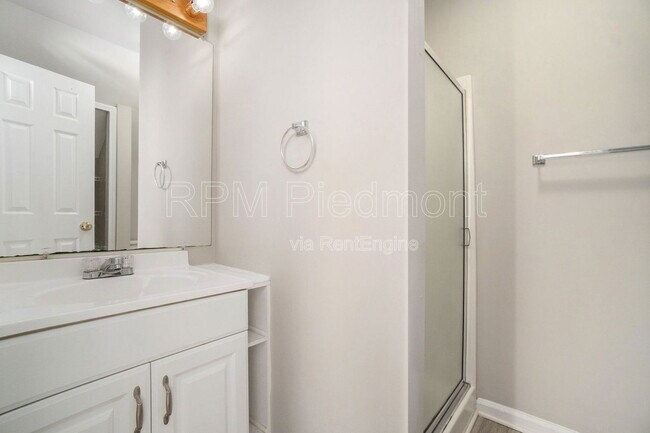 Building Photo - 388 Oakland Ave SE