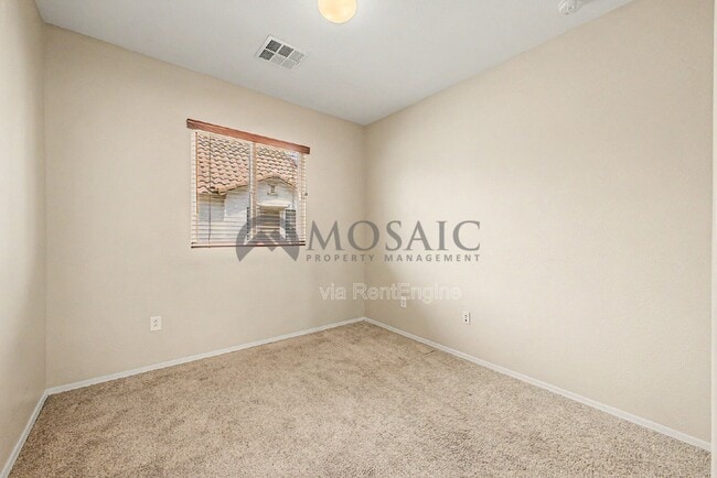 Building Photo - 1384 S Sabino Dr