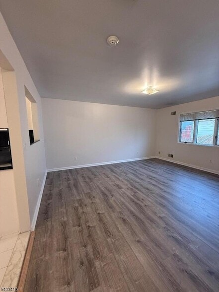 Building Photo - 360 Ridge Rd