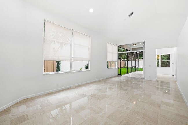 Building Photo - 2480 NW 66th Dr