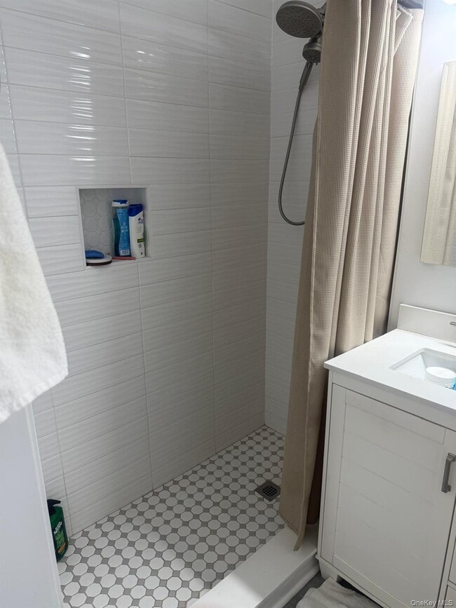 Building Photo - 601 Chestnut St