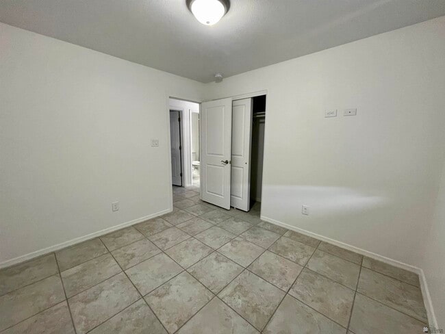 Building Photo - 8565 E 41st Pl