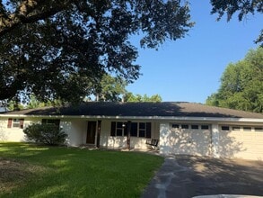 Building Photo - COMING SOON!!! 3/4 Bedroom, 2 Bathroom Home for Rent in Orange - BridgeCityISD