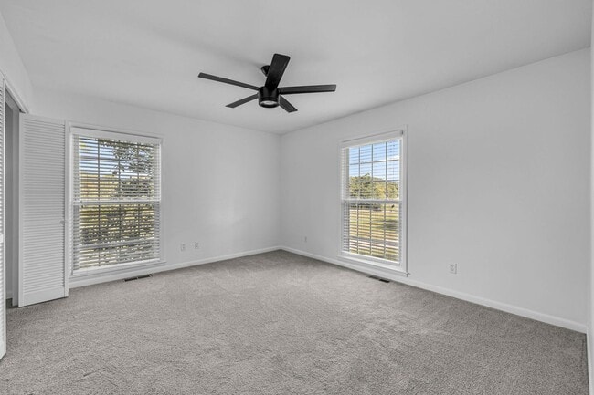 Building Photo - 4861 Bethesda Rd