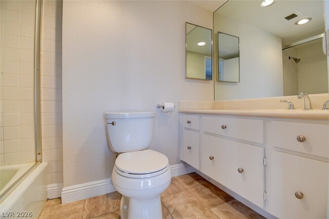 Building Photo - 3111 Bel Air Dr