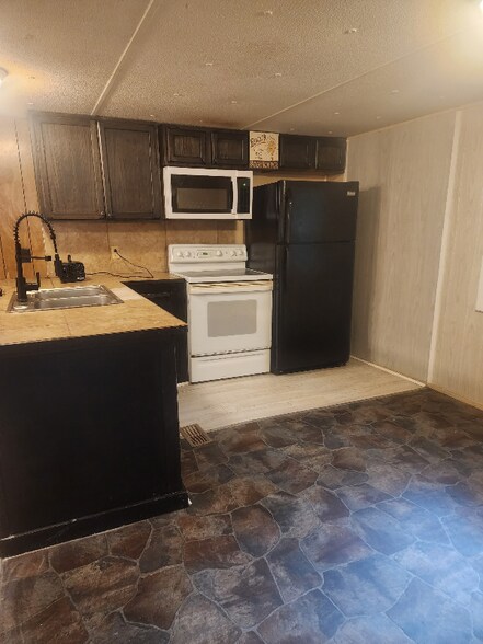 Primary Photo - 10378 Camp Mack Rd