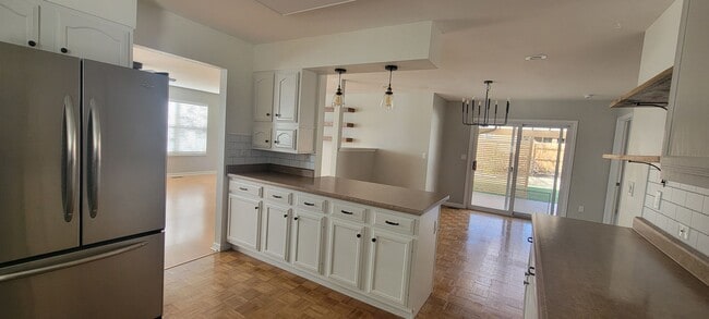 Building Photo - 2213 Twinflower W