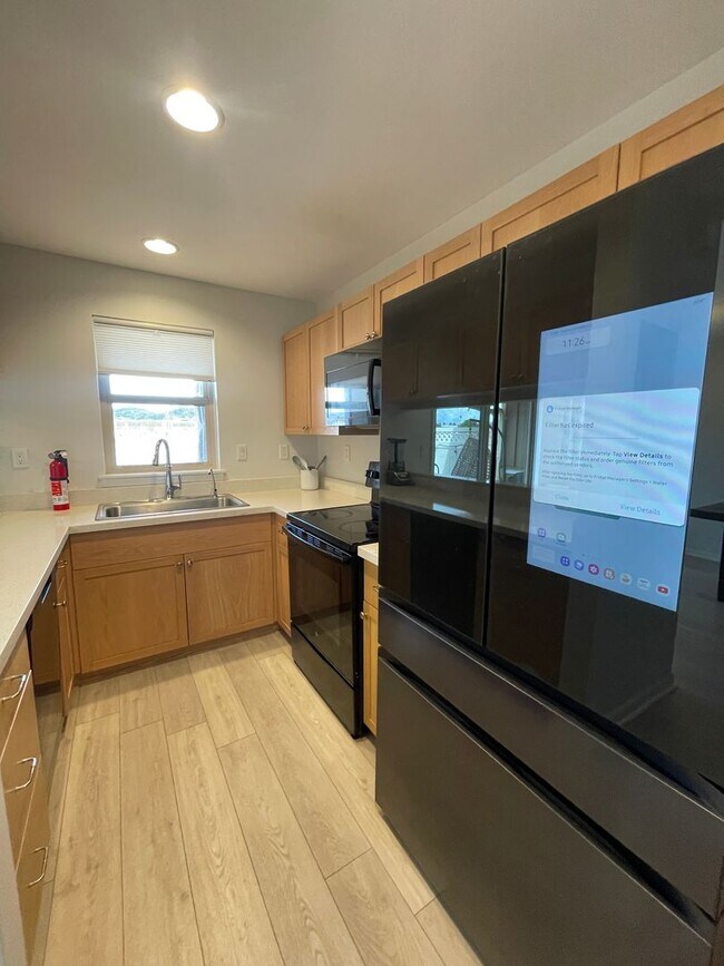 Building Photo - Fully Furnished 3 Bedroom/2.5 Bath Kahoma ...