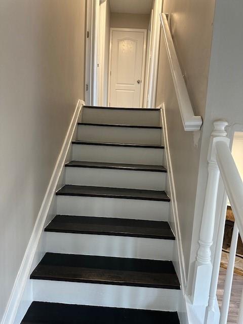 Building Photo - 455 Rill Crest Ct