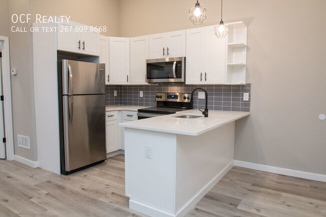 Building Photo - Two Bed Brewerytown Apartment