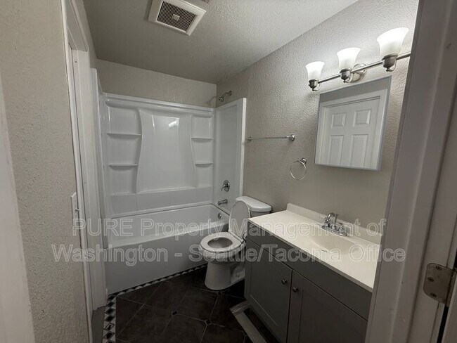 Building Photo - 2511 S Grant Ave