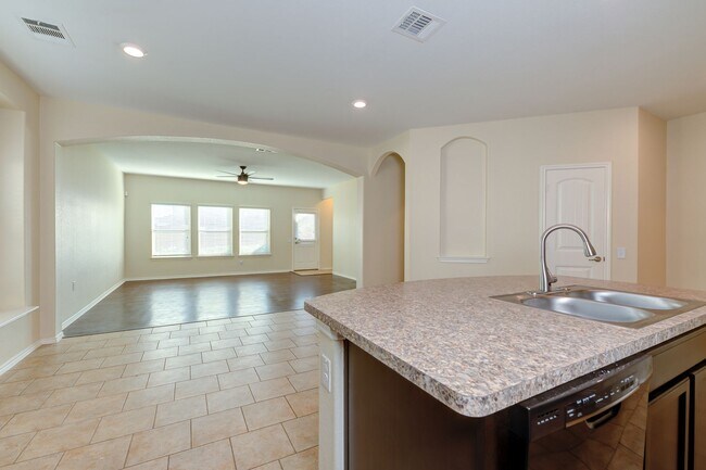 Building Photo - New one story rental home in NE San Antonio available for asap move in.
