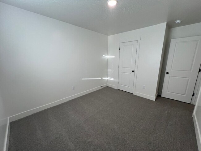 Building Photo - BRAND NEW South Desert Townhome with EVSE Outlet