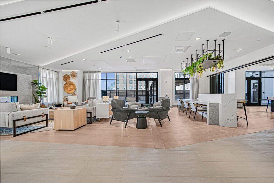 Building Photo - 39 Railroad Ave