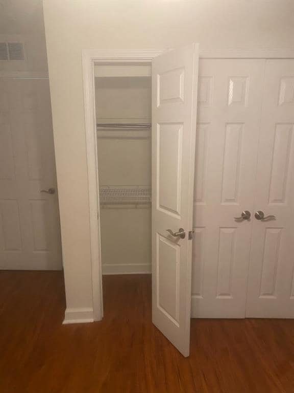 Building Photo - 115 Biscayne Dr NW